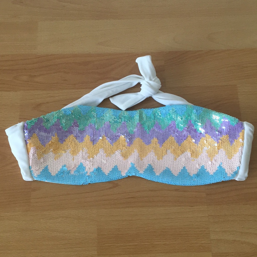 Victoria's Secret Swimwear Top